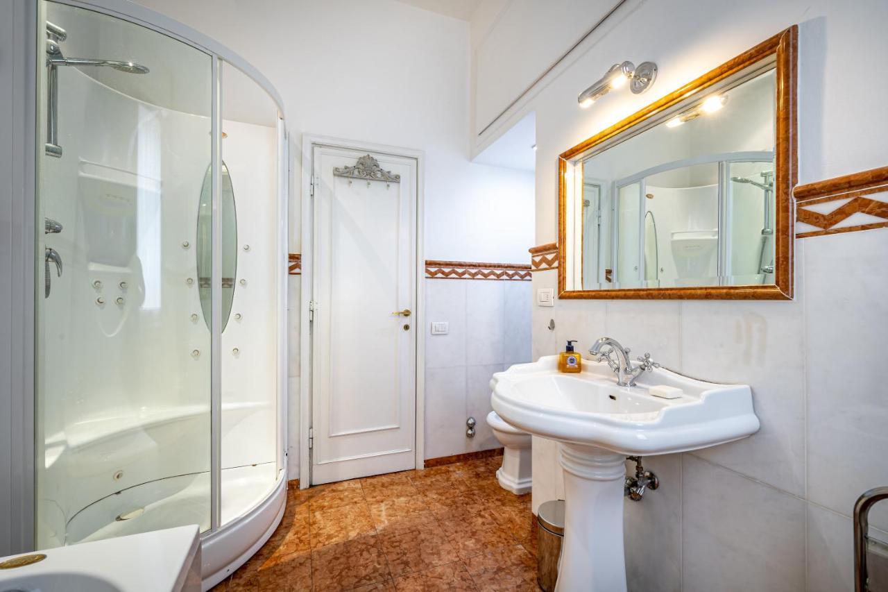 Yid D'Azeglio Luxury Apartment With Parking フィレンツェ エクステリア 写真
